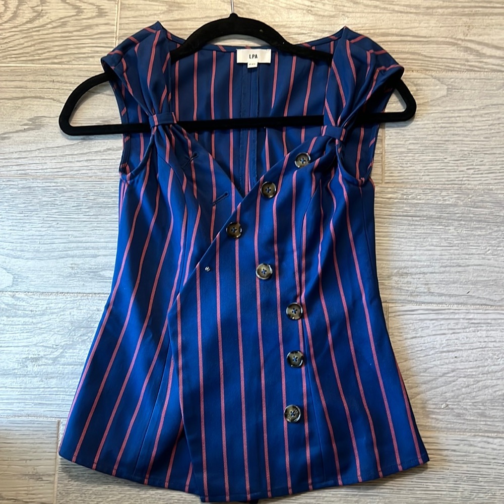 LPA fitted vest